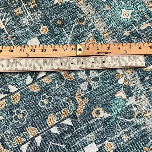 Michael Kors Logo Belt size L - Picture 7 of 9